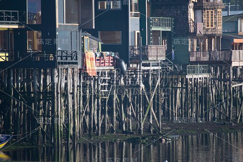 Palafito Houses at Lake, Chiloe，智利