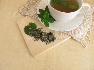 薄荷绿茶