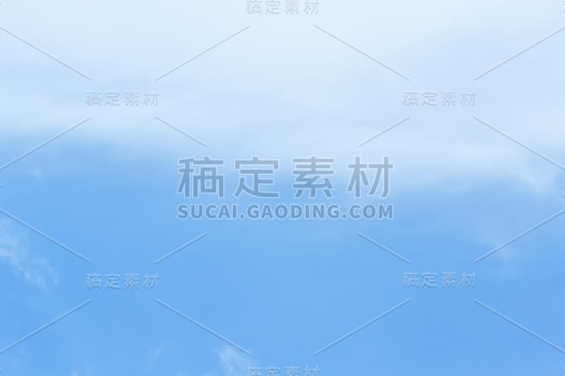 多云的天空;没有空气;没有气氛;良好的氛围