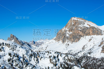 多洛米斯冬季高山滑雪胜地