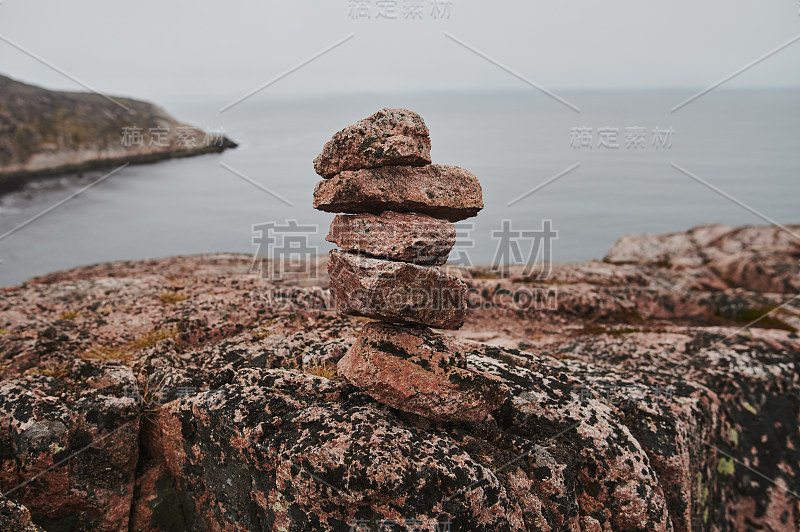 美丽的夏日景观抛弃艺术自然海防北捷里别尔卡，巴伦支海景。