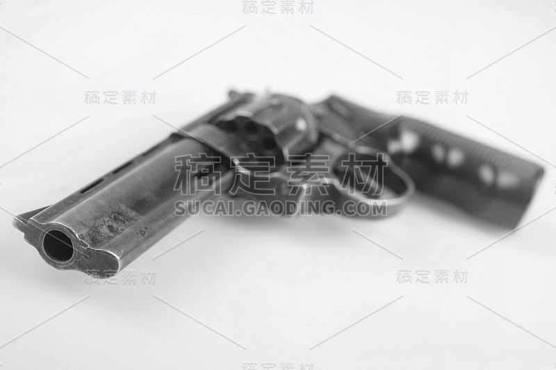 左轮手枪的白色