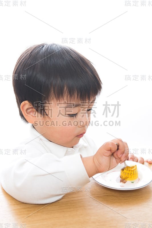 孩子和食物