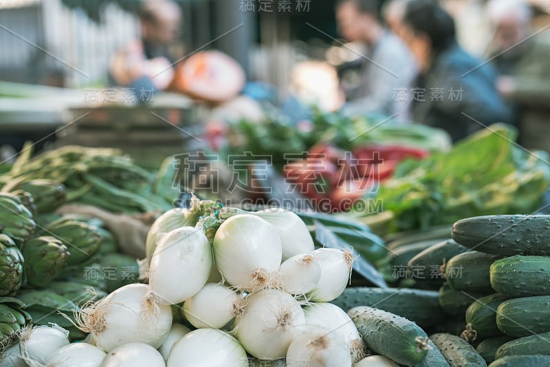 食品市场上的新鲜蔬菜