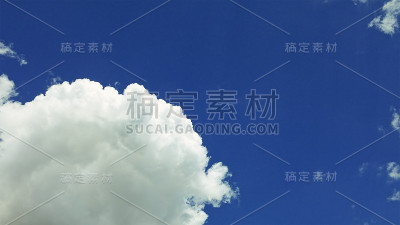 白云飘过蓝天