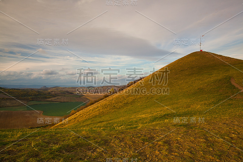 从Rana山顶俯瞰。