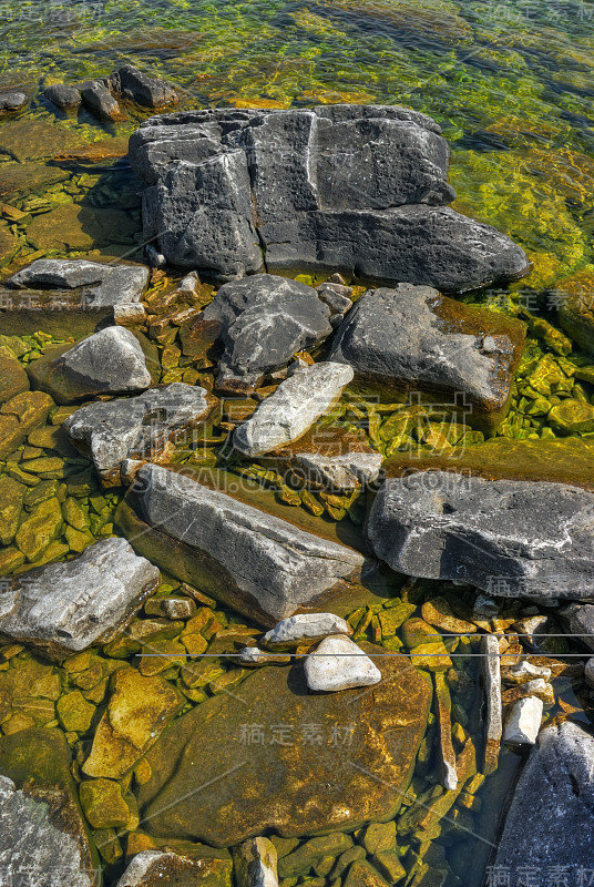 岸边岩石特征HDR