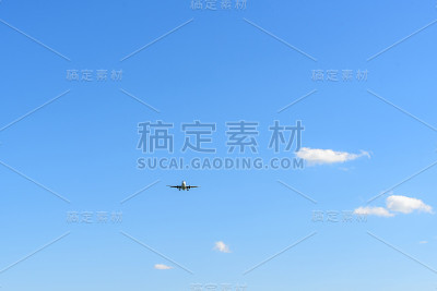 飞翔天空