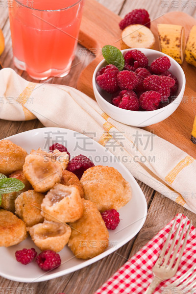 香蕉油煎饼。