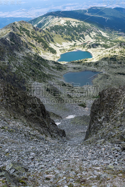 从穆萨拉峰，瑞拉山的穆萨伦斯基湖全景