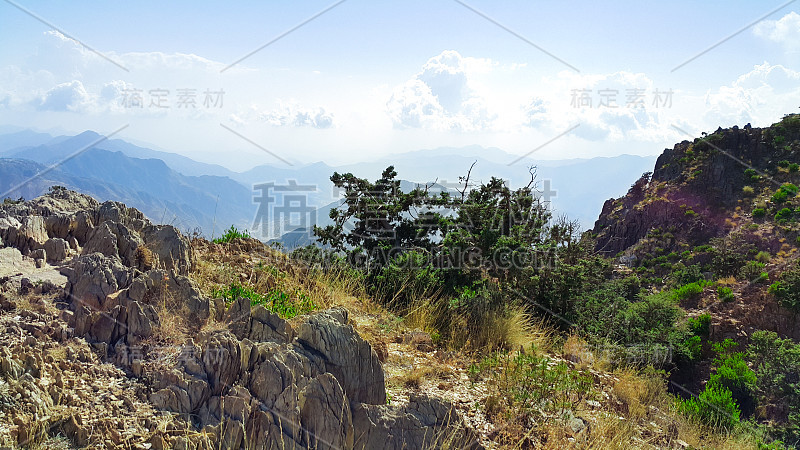 山景-自然背景-自然公园-如此美丽清澈的蓝天-美好的一天