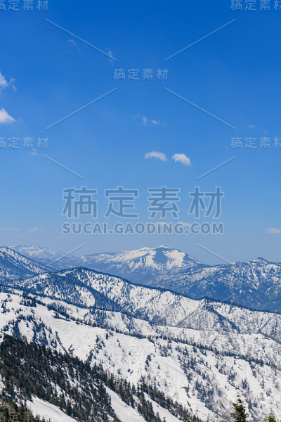 在春天从爱祖玛阁山上看到的Shibutsu