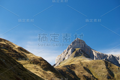 庇里牛斯山