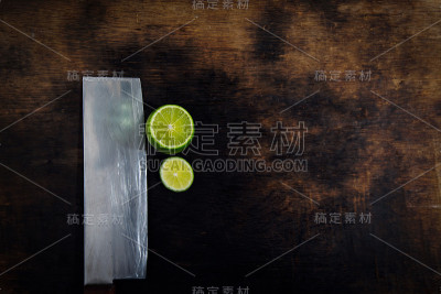 柠檬与刀