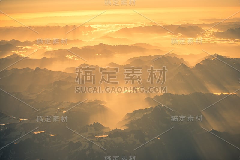 喜马拉雅山珠穆朗玛峰范围全景鸟瞰图