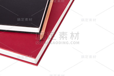 用铅笔叠书