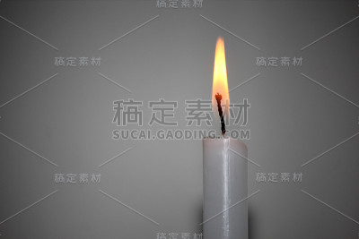 点燃的蜡烛