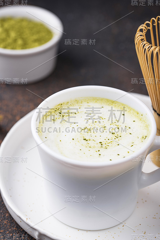 绿色健康抹茶拿铁饮料