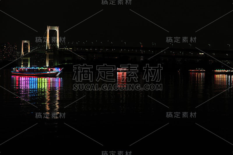 东京湾夜景和彩虹桥