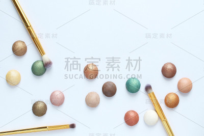眼影