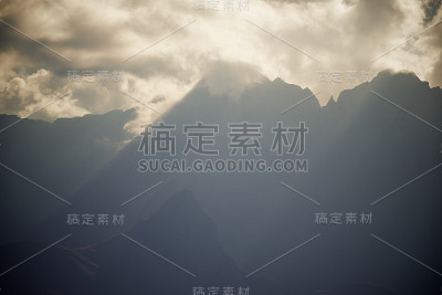 庇里牛斯山