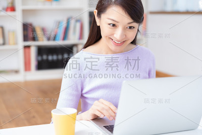 亚洲女人