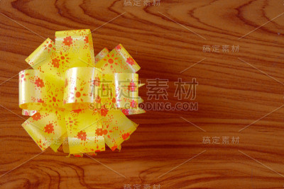 黄丝带