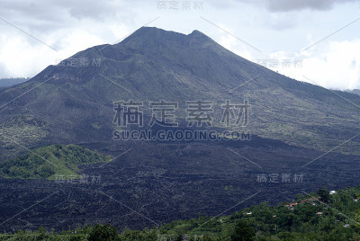 巴厘岛上的山脉