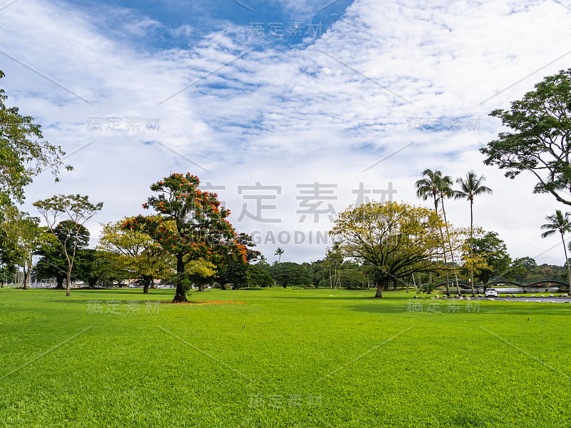 Wailoa河州休闲区是一个公园，在夏威夷的希洛ʻi岛在美国夏威夷州。