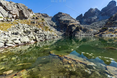 可怕的湖和库朋斯峰，瑞拉山令人惊叹的风景
