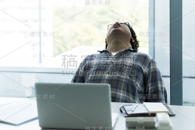有麻烦的商人