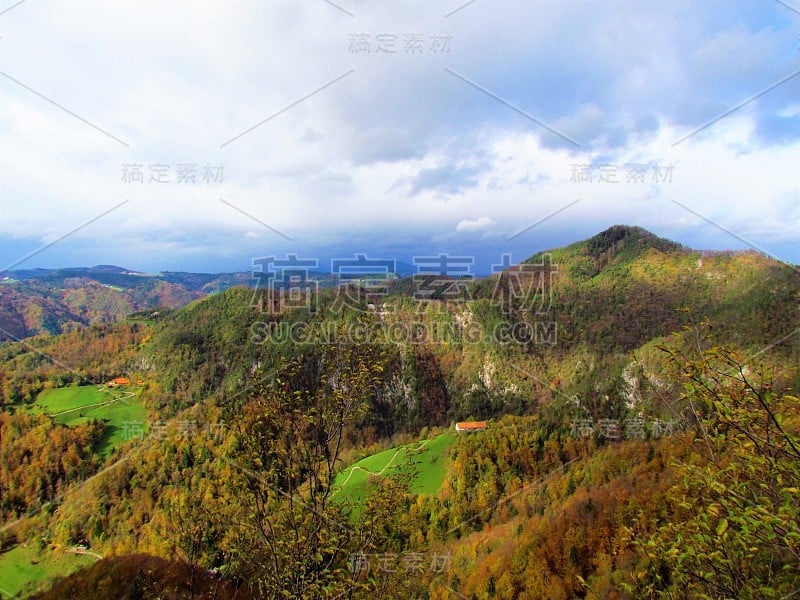 美丽多彩的Tosc山景色