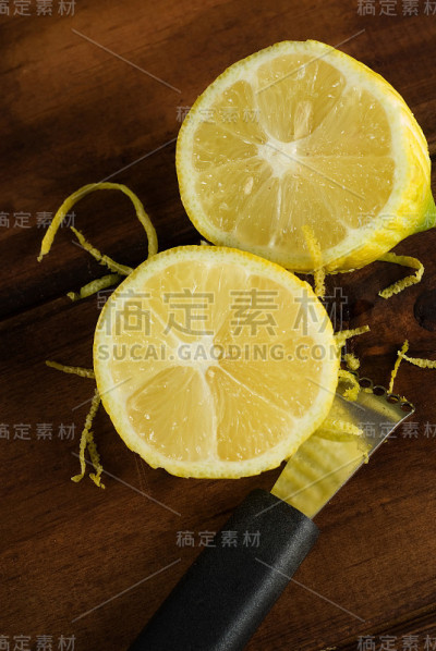 Zesting柠檬