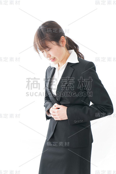 胃痛的女商人