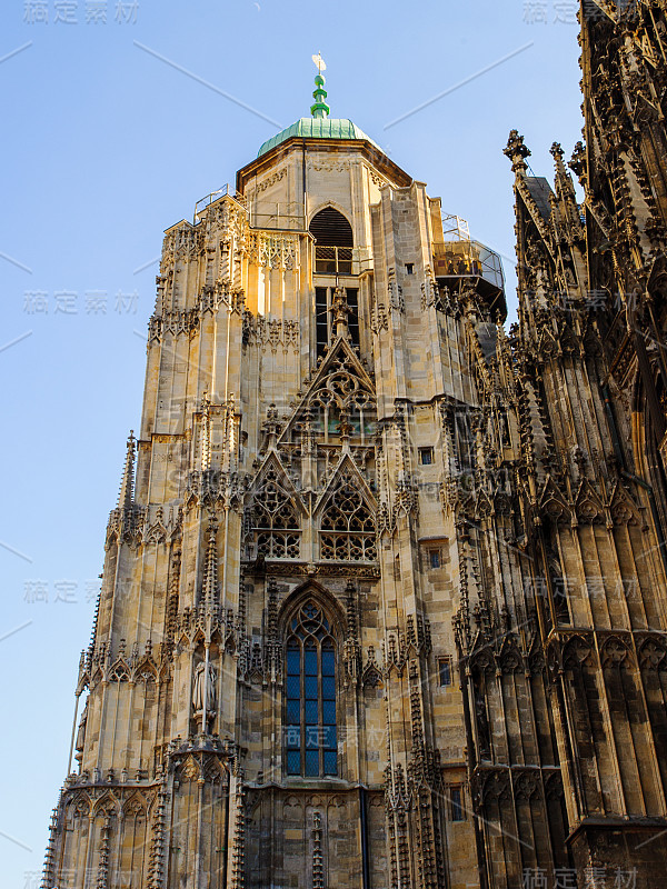 圣斯蒂芬大教堂(Stephansdom)是罗马天主教维也纳大主教区的母教堂，也是维也纳大主教的所在地