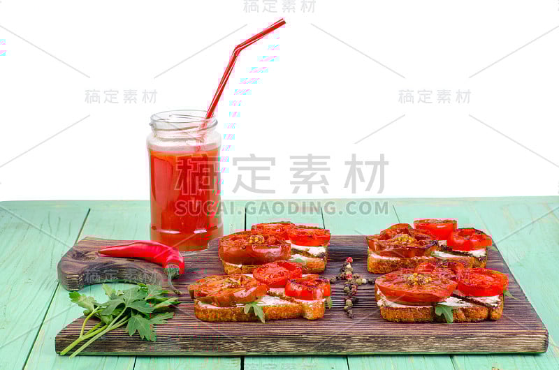三明治配炸番茄