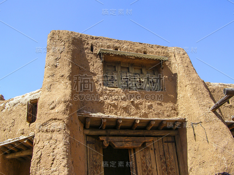 传统的古代蒙古文化。建筑装饰碎片