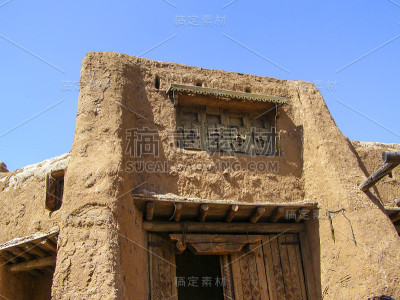 传统的古代蒙古文化。建筑装饰碎片