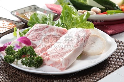 生猪肉或火腿