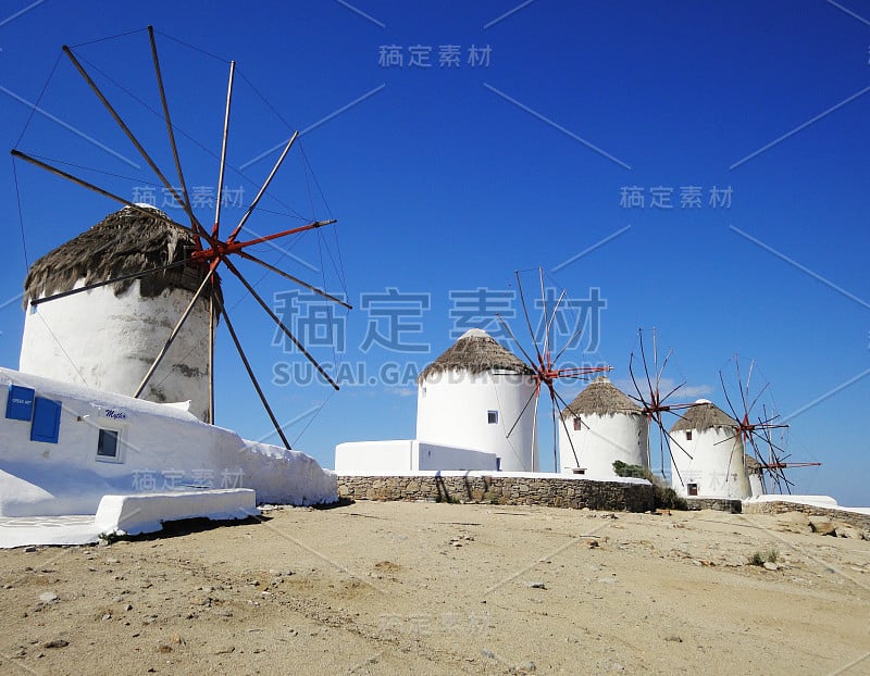 希腊米科诺斯岛的风车