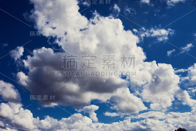 蓝天白云