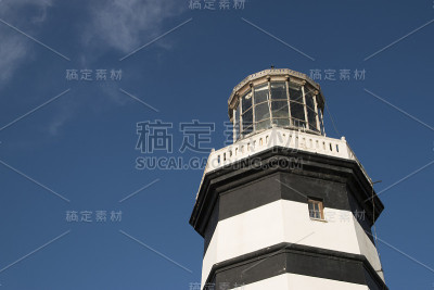 蓝天上的灯塔