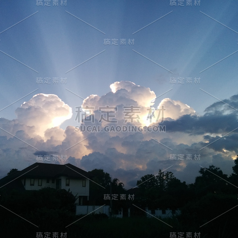 晚上的天空