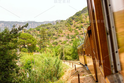 马略卡岛的一辆旧火车