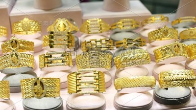 金手镯