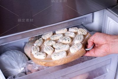 冰箱里的冷冻食品