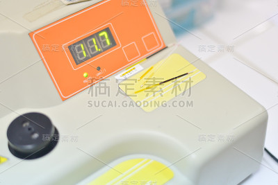 白调实验室设备。胆红素测试。
