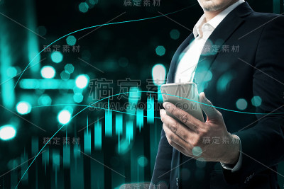 商人与移动电话显示美元虚拟条形图