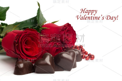 用红玫瑰和糖果祝你情人节快乐