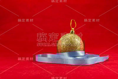 红色背景的圣诞舞会